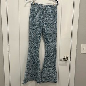 Patterned flare jeans. Forever 21 Size 26